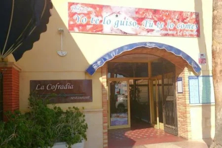 578575_1402563686676233_1819127298_n